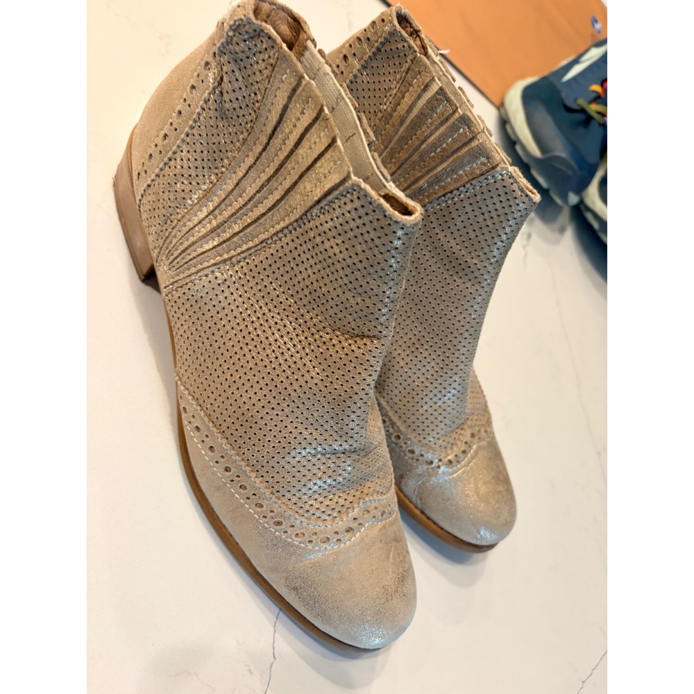 Lavorazione Artigiana Ankle Boots Gold Perforated Leather Wingtip Italy 38